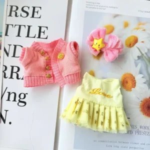 Handmade Gold Glitter Joy Set for Labubu Doll - Flatlay of Skirt, Top & Bowknot with Glitter Texture Details